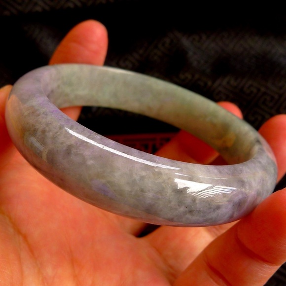 100% natural untreated jade jadeite bangle bracelet light green hand carved 59mm - Picture 1 of 12